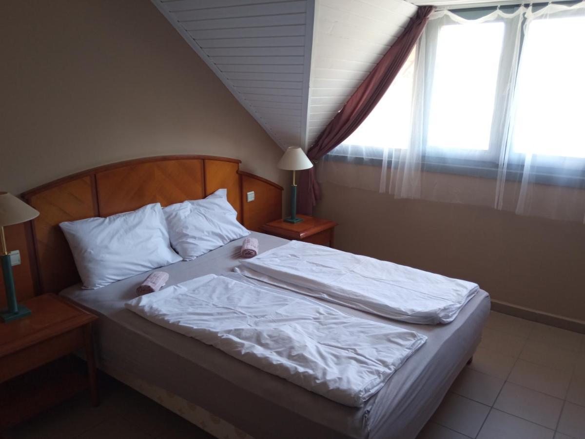 Retro Hotel Merid 자르마디 외부 사진